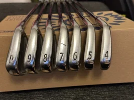 TITLEIST ŽELEZA 718, AP2 A CB