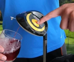 liquor-dispensing-golf-club-640x533.webp